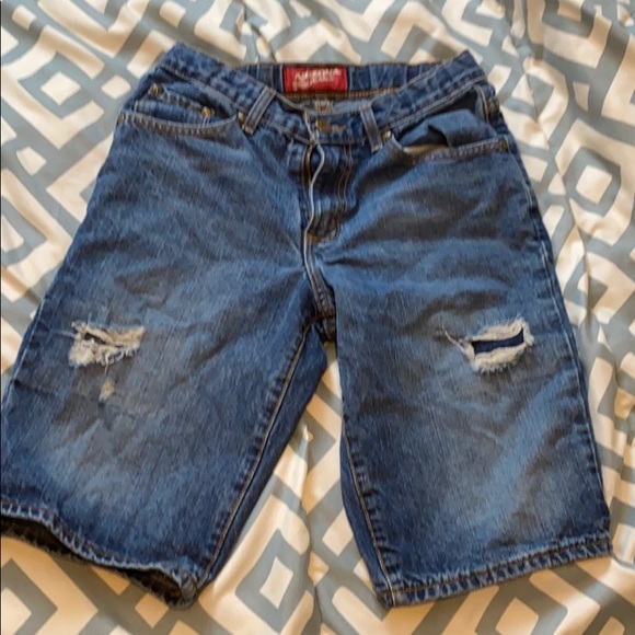 Jean Shorts - Picture 3 of 3